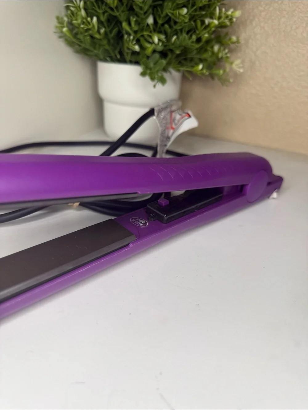 Remington Purple Ceramic Hair Straightener
